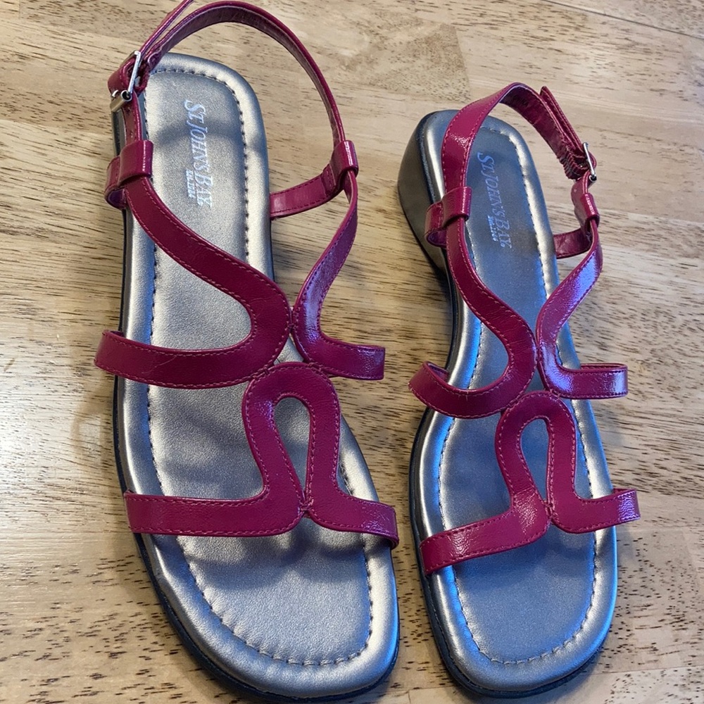 Like new St. John’s Bay sandals